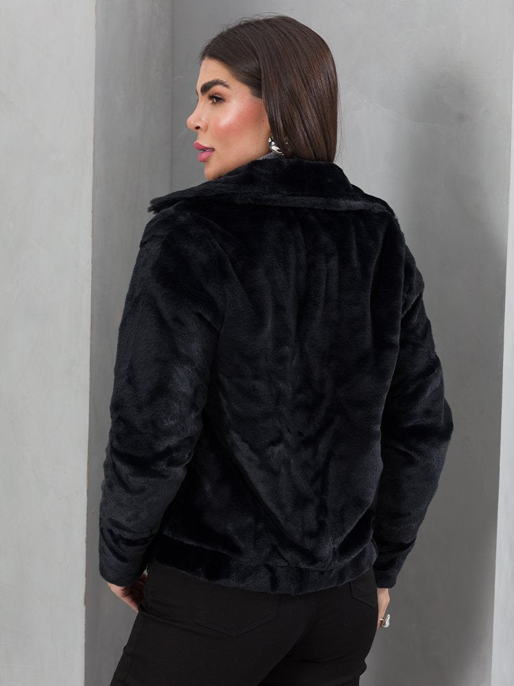Jaqueta Feminina Peluciada Teddy Gola Alta