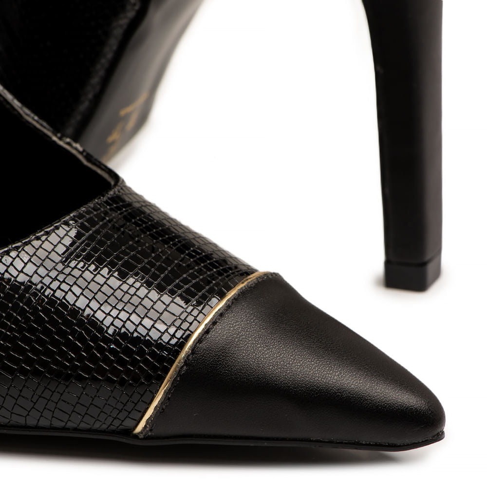 Scarpin Slingback Preto Verniz